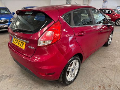 Ford Fiesta 1.0T EcoBoost Zetec Hatchback 5dr Petrol Powershift Euro 5 (100 ps) 8
