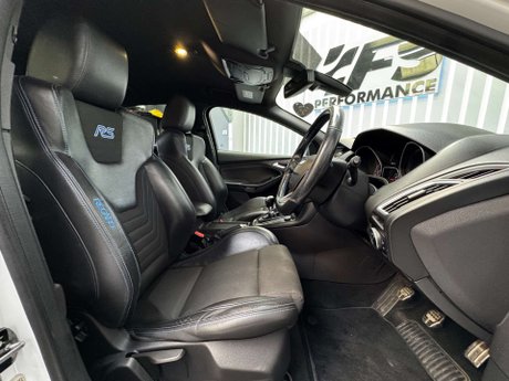Ford Focus 2.3T EcoBoost RS Hatchback 5dr Petrol Manual AWD Euro 6 (s/s) (350 ps) 7