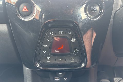 Toyota Aygo VVT-I X-CLUSIV 3.. AUTOMATIC.. FULL LEATHER.. SAT NAV.. REVERSING CAMERA.. 29