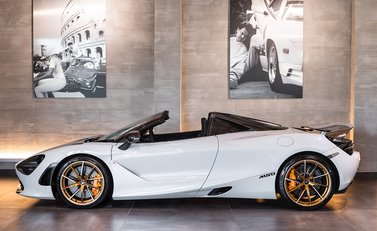 McLaren 720S Spider Performance MSO Bespoke Carbon Pa 2