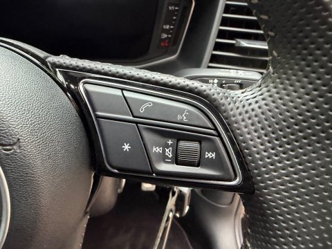 Audi A1 SPORTBACK TFSI S LINE 36