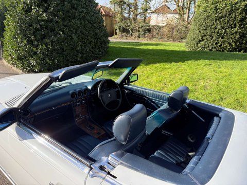 Mercedes-Benz 300 3.0 SL Convertible 2dr Petrol Automatic (188 bhp) 21