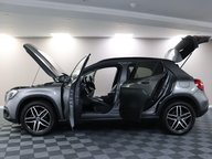 Mercedes-Benz GLA GLA 180 URBAN EDITION 6