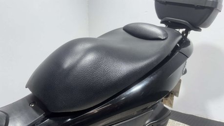 Honda PCX 2011 40K GOOD RUNNING PROJECT BIKE SCOOTER 125CC LEARNER 15