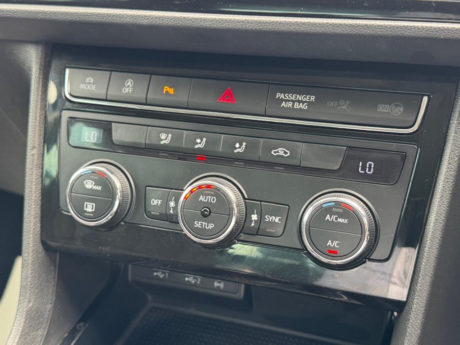 2019 SEAT Leon — image 27