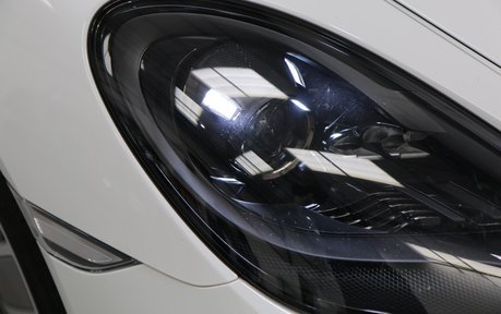 Porsche 718 Cayman PDK - Incredible Specification 23