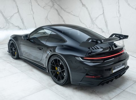 Porsche 911 GT3 (992) 12