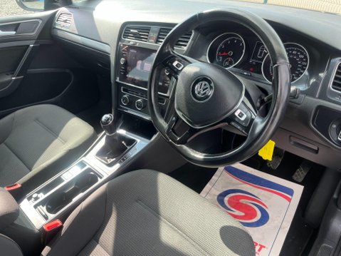Volkswagen Golf 1.4 TSI SE Nav Euro 6 (s/s) 5dr 29