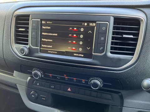 Vauxhall Vivaro 2.0 Turbo D 3100 Dynamic L2 H1 Euro 6 (s/s) 6dr 25