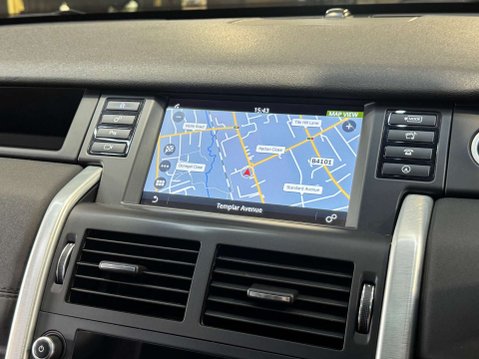 Land Rover Discovery Sport 2.0 Discovery Sport Black HSE TD4 Auto 4WD 5dr 49