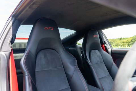 Porsche 911 4.0 911 GT3 PDK 11