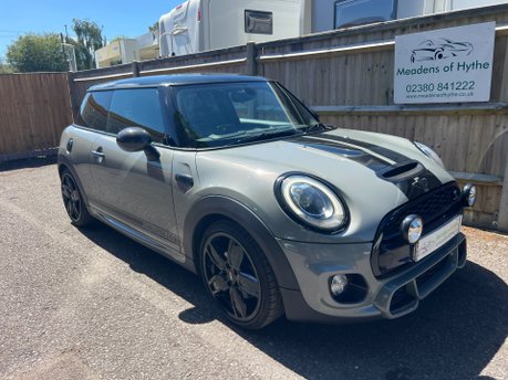 Mini Hatch 2.0 CHALLENGE 210 EDITION AUTOMATIC 3dr 3