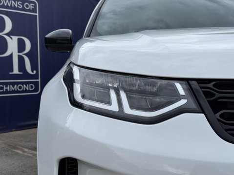 Land Rover Discovery Sport 1.5 P300e 12.2kWh Urban Edition SUV 5dr Petrol Plug-in Hybrid Auto 4WD Euro 11