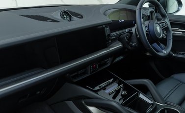 Porsche Cayenne TURBO E-HYBRID 20