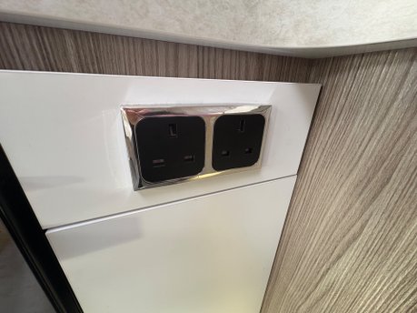 Benimar Tessoro T487 23