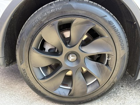 Tesla Model Y (Dual Motor) Long Range SUV 5dr Electric Auto 4WDE (384 bhp) 12