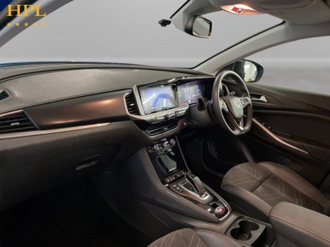 Vauxhall Grandland 1.2 Turbo Ultimate SUV 5dr Petrol Auto Euro 6 (s/s) (130 ps) 30