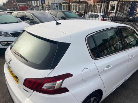 Peugeot 308 1.2 PureTech Allure Euro 6 (s/s) 5dr 13