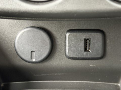 Vauxhall Corsa 1.4 Griffin 5dr 28