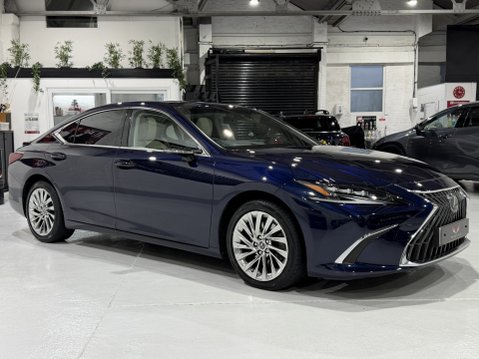 Lexus Es 300H TAKUMI 8