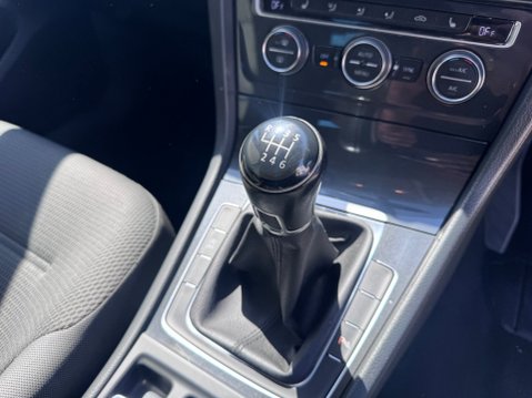 Volkswagen Golf MATCH EDITION TSI 17