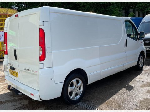 Vauxhall Vivaro 2.0 2900 CDTi Sportive Panel Van 4dr Diesel Manual FWD L3 (195 g/km, 113 bh 9