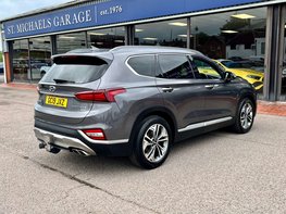 Hyundai SANTA FE 2.2 Santa Fe Premium SE CRDi Auto 4WD 5dr 8