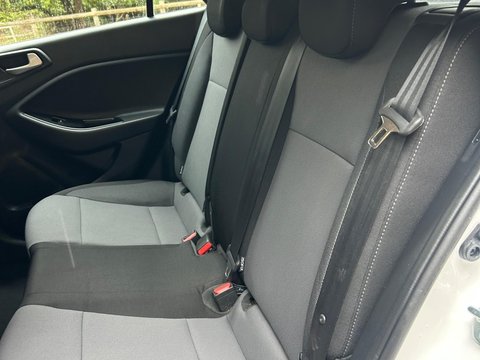 Hyundai i20 1.2 SE Launch Edition Euro 6 (s/s) 5dr 17