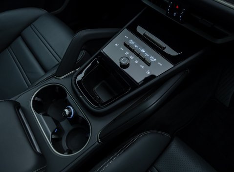 Porsche Cayenne TURBO E-HYBRID 26