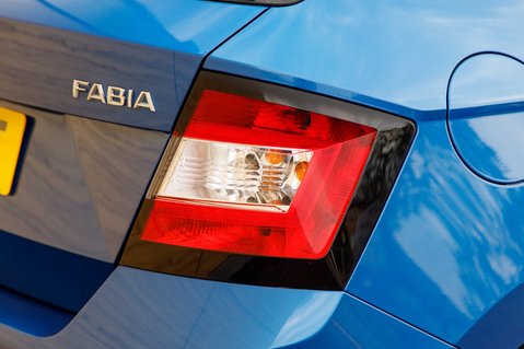 Skoda Fabia COLOUR EDITION TSI 9