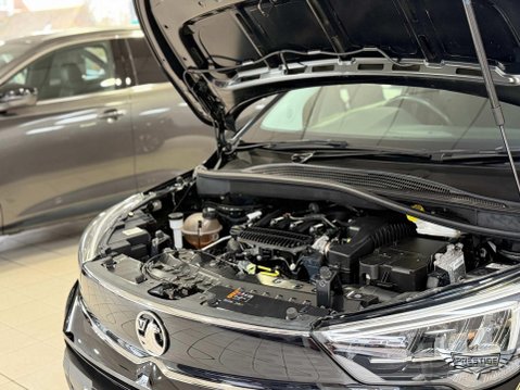 Vauxhall Crossland 1.2 Design SUV 5dr Petrol Manual Euro 6 (s/s) (83 ps) 87