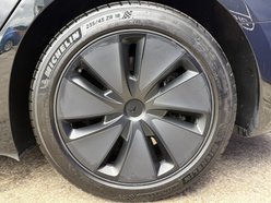 Tesla Model 3 Saloon 4dr Electric Auto RWD (208 ps) 16