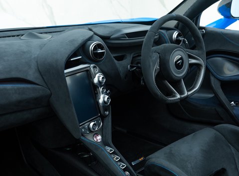 McLaren 765LT Spider 17