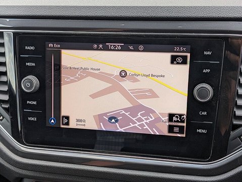 Volkswagen T-Roc R-LINE TDI EVO DSG 24