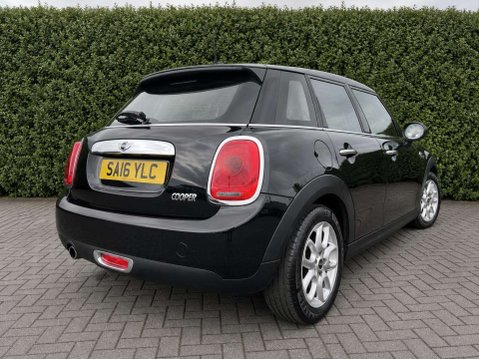 Mini Hatch 1.5 Cooper Hatchback 5dr Petrol Manual Euro 6 (s/s) (136 ps) 7
