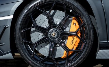 Lamborghini Aventador SVJ LP 770-4 12