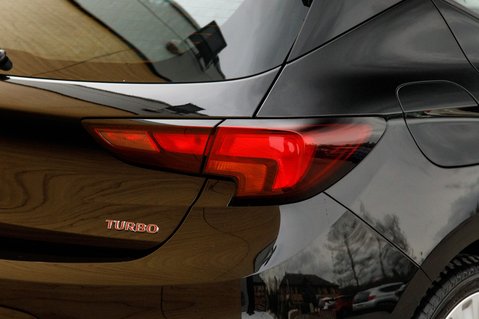 Vauxhall Astra SRI VX-LINE NAV S/S 9