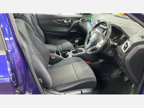 Nissan Qashqai 1.2 DIG-T Acenta Premium 2WD Euro 5 (s/s) 5dr 6