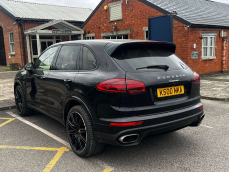 Porsche Cayenne 3.0 Cayenne D Platinum Edition V6 Tiptronic S A 4WD 5dr 18