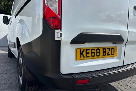 Ford Transit Custom 320 L1 Leader 130 ps Panel Van - Sat Nav / Air Con 24