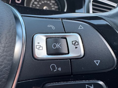 Volkswagen Golf GT TDI BLUEMOTION TECHNOLOGY 12
