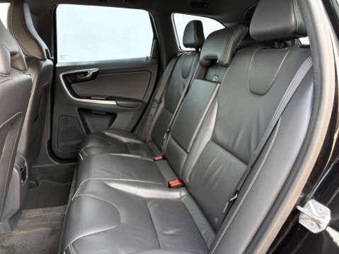 Volvo XC60 2.4 XC60 R-Design Luxury Nav D4 AWD Auto 4WD 5dr 41