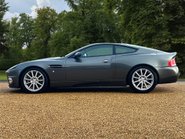 Aston Martin Vanquish V12 S 8