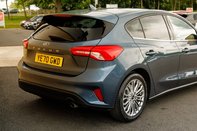 Ford Focus TITANIUM X 8