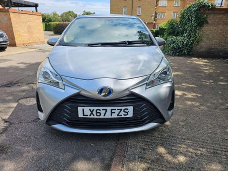 Toyota Yaris 1.5 VVT-h Icon Tech E-CVT Euro 6 (s/s) 5dr 13