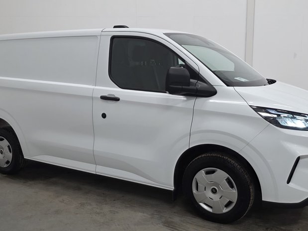 Ford Transit Custom Transit Custom 280 L1 Diesel FWD 2.0 Eco Blue 136ps H1 Van Trend 24