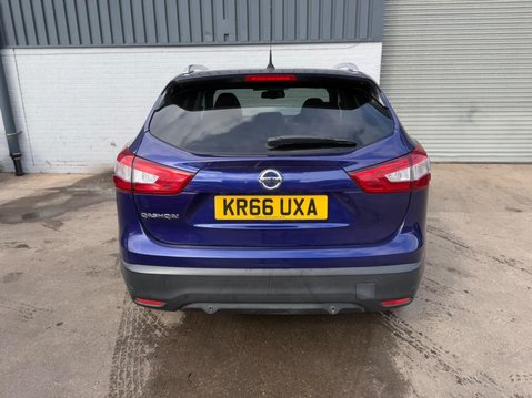 Nissan Qashqai 1.2 DIG-T Tekna 2WD Euro 6 (s/s) 5dr 6