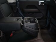 Jeep Wrangler 2.0 Wrangler Rubicon Unlimited Edition Auto 4WD 4dr 38