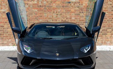 Lamborghini Aventador S LP740-4 5