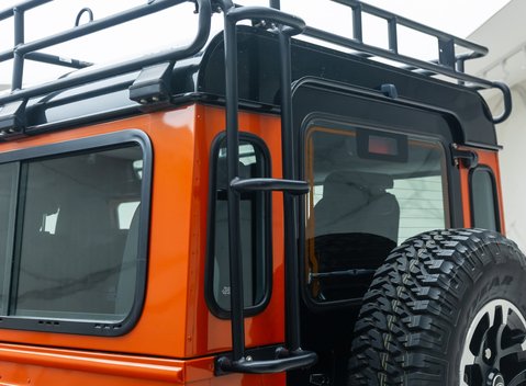 Land Rover Defender 110 ADVENTURE 35